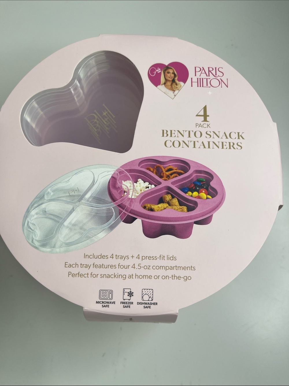 Paris Hilton Heart-Shaped Bento Snack Trays - new